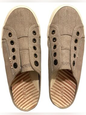 TAOS WOMAN EZ SOUL SNEAKER OAT WASH MULE STYLE SIZE 7